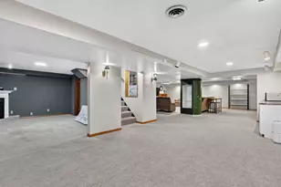 2230 N 1st St, Dekalb, IL 60115 - Photo 18