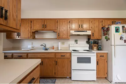 220 E 15th Street #1, Lockport, IL 60441 - Photo 8
