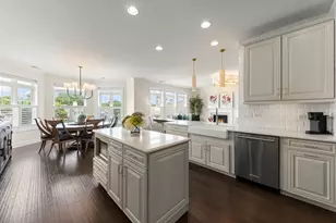 149 W Kennedy Ln, Hinsdale, IL 60521 - Photo 6
