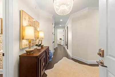 149 W Kennedy Lane #407, Hinsdale, IL 60521 - Photo 4