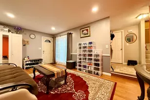 534 Hummingbird Ln, Deerfield, IL 60015 - Photo 6