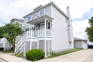 4257 N Kolmar Ave, Chicago, IL 60641 - Photo 2