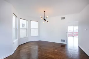 4257 N Kolmar Ave, Chicago, IL 60641 - Photo 16