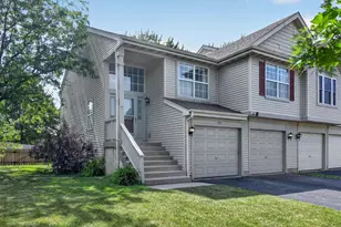 464 Gloria Ln, Oswego, IL 60543 - Photo 1