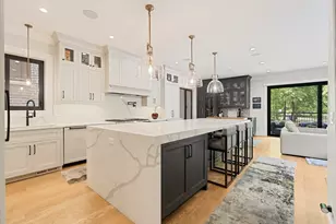 2207 N Orchard St, Chicago, IL 60614 - Photo 2