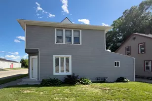 3304 W State St, Rockford, IL 61102 - Photo 2
