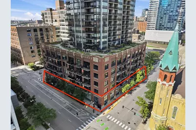 210 S Desplaines Street, Chicago, IL 60661 - Photo 1