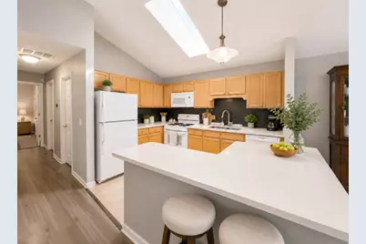 634 Le Parc Circle #634, Buffalo Grove, IL 60089 - Photo 6