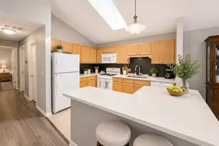 634 Le Parc Cir, Buffalo Grove, IL 60089 - Photo 6
