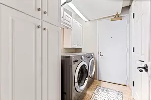 132 E Delaware Pl, Chicago, IL 60611 - Photo 34