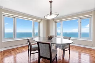 132 E Delaware Pl, Chicago, IL 60611 - Photo 12