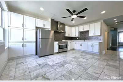 2924 W 38th Place #2, Chicago, IL 60632 - Photo 6