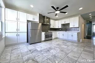 2924 W 38th Pl, Chicago, IL 60632 - Photo 6