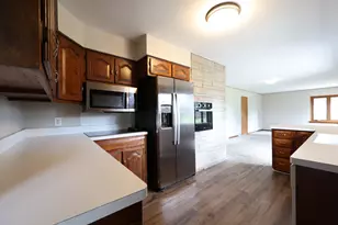 1601 Barthelone St, Crest Hill, IL 60403 - Photo 10