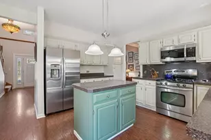 449 Wicks St, Grayslake, IL 60030 - Photo 8