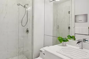 195 N Harbor Dr, Chicago, IL 60601 - Photo 22