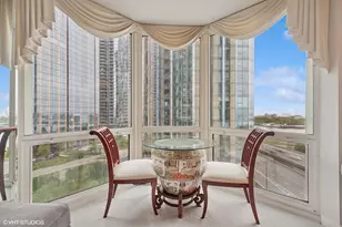 195 N Harbor Dr, Chicago, IL 60601 - Photo 10