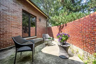 1317 Eskin Dr, Northbrook, IL 60062 - Photo 20