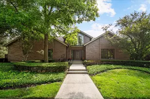 1317 Eskin Dr, Northbrook, IL 60062 - Photo 1