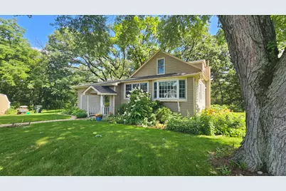 28W719 Barnes Avenue, West Chicago, IL 60185 - Photo 2