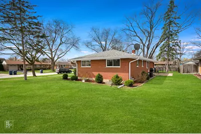 420 Berkshire Lane, Des Plaines, IL 60016 - Photo 16