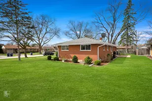420 Berkshire Ln, Des Plaines, IL 60016 - Photo 16