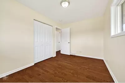 420 Berkshire Lane, Des Plaines, IL 60016 - Photo 10