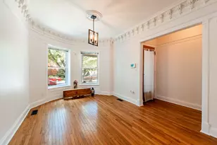 5403 S Greenwood Ave, Chicago, IL 60615 - Photo 2