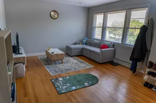 4855 Dobson St, Skokie, IL 60077 - Photo 4