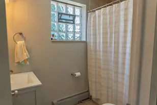 4855 Dobson St, Skokie, IL 60077 - Photo 12