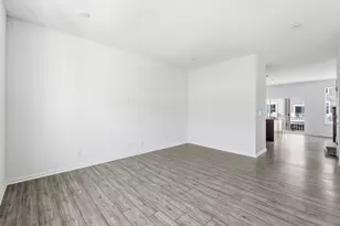 1039 Atterberg Rd, South Elgin, IL 60177 - Photo 8
