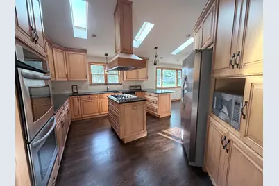 465 Arizona Boulevard, Hoffman Estates, IL 60169 - Photo 6
