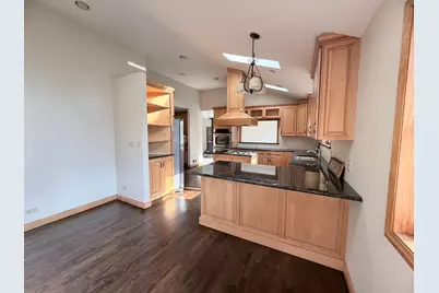 465 Arizona Boulevard, Hoffman Estates, IL 60169 - Photo 4