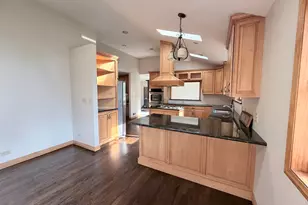 465 Arizona Blvd, Hoffman Estates, IL 60169 - Photo 4