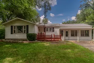1826 Leonard Rd, Rockford, IL 61109 - Photo 1