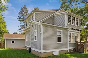 84 S Caroline St, Crystal Lake, IL 60014 - Photo 36