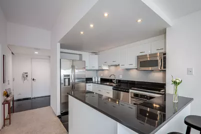 175 E Delaware Place #5519, Chicago, IL 60611 - Photo 10