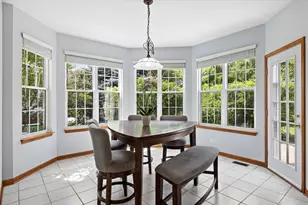 1674 Rolling Hills Dr, Crystal Lake, IL 60014 - Photo 6