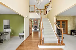 1674 Rolling Hills Dr, Crystal Lake, IL 60014 - Photo 10