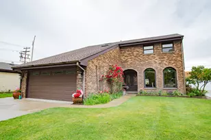 7022 Birchwood Ave, Niles, IL 60714 - Photo 1