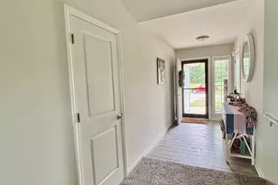 205 Sundance Trail, Capron, IL 61012 - Photo 4