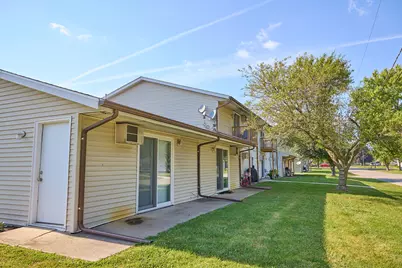 106 108 S 3rd Avenue, Mendota, IL 61342 - Photo 6