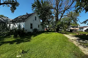 8630 S 78th Ct, Justice, IL 60458 - Photo 2