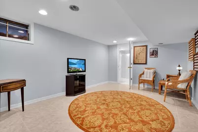 919 Roslyn Road, Glen Ellyn, IL 60137 - Photo 32