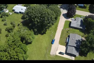 915 Sunset Dr, Princeton, IL 61356 - Photo 4