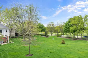 2838 Meadow Ln, Schaumburg, IL 60193 - Photo 18