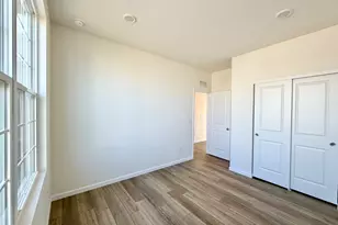 3200 Peyton Cir, Aurora, IL 60503 - Photo 4