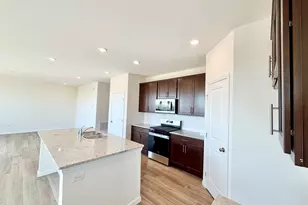 3200 Peyton Cir, Aurora, IL 60503 - Photo 6