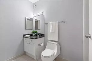 512 N McClurg Ct, Chicago, IL 60611 - Photo 10