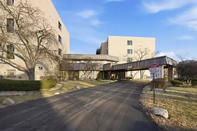 5840 W 104th Street #115, Oak Lawn, IL 60453 - Photo 1